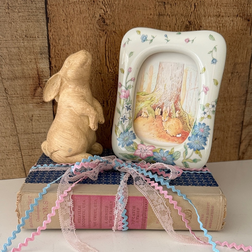 Springtime Easter Vignette